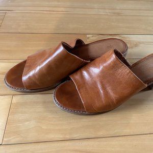 Frye Leather Mules sz 8